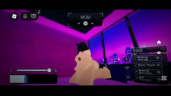 La invitó a un lugar y me la follo