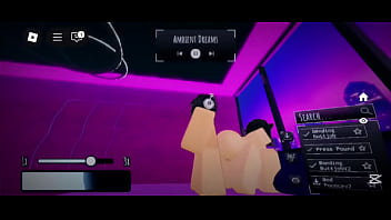 La invitó a un lugar y me la follo