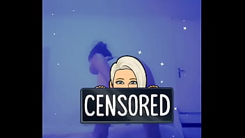 J'ai des invités dans la pièce d'à côté mais je ne peux m'empêcher de me