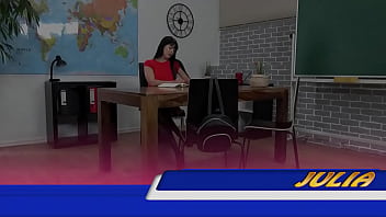 Labia Lessons With Julia Black By Wet And Puffy thumbnail