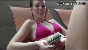 Eurobabe electra angel asshole fucked in jacuzzi