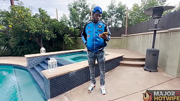 Horny brunette milf peaches deepthroats rome major's huge cock