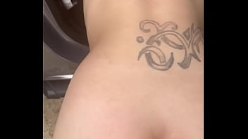 Streetwalker shows off her tight booty before taking a cock in public