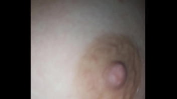 Castigandola por portarse mal