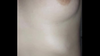 Castigandola por portarse mal