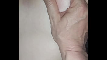 Castigandola por portarse mal