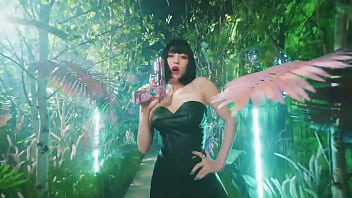 Chikaz ermosas kantando