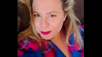 Cindy habillée mais oui monsieur ça arrive enfin c'est pour mieux me