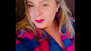 Cindy habillée mais oui monsieur ça arrive enfin c'est pour mieux me