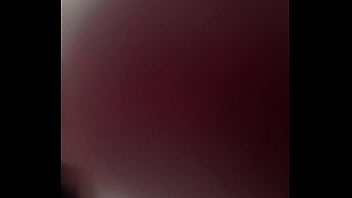 Tirei camisinha gozei dentro da buceta