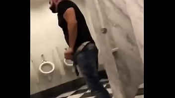 No Banheiro thumbnail