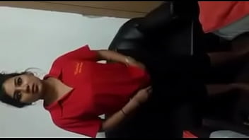 Indian Girl Shows Her Sexy Body thumbnail