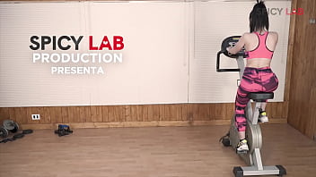 Fucking training in the gym of luxury Fucking training in the gym of luxury