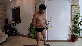 Sempre Uma Nova Estreante Aqui Na Mansão Livia Park thumbnail