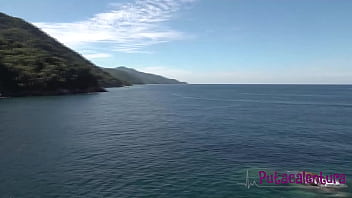 Ella nos muestra porque es una diosa a la hora de hacer squirts Ella nos muestra porque es una diosa a la hora de hacer squirts