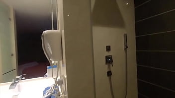 Mi verga en sus tetas