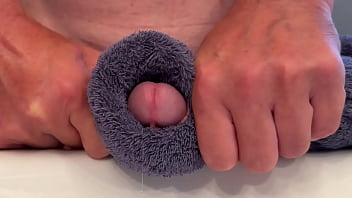 Me masturbating to orgasm 28