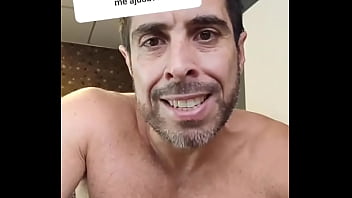 Manda aí pro seu amigo q só quer saber da amante pra ele entender q alguem está mexendo nas gavetas dele