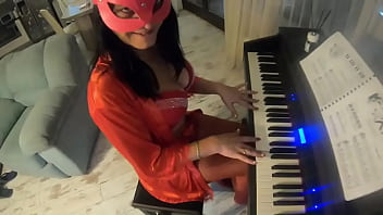 Adventures of milfycalla ep 96 first piano lessontoday i had my first piano day i was already excited #amateur #milf