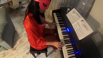 Adventures of milfycalla ep 96 first piano lessontoday i had my first piano day i was already excited #amateur #milf