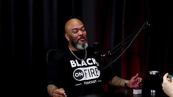 Mostrou o tamanho de pau que gosta e que não gosta e exibiu seus lindos pés victoria rubro watch sheer red