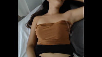 Asian babe takes white dick raw on 1st tinder date