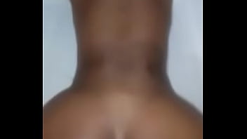 Pegando a mulata que geme muito