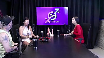 A Safada Da Monica Lima Official Perdeu No Jogo E Tirou A Roupa Mostrando Os Peitos Dieni Gaúcha Sheer Red thumbnail