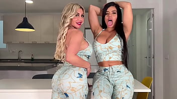 Threesome explosive cumshot in the mouth at a sleepover party Threesome explosive cumshot in the mouth at a sleepover party