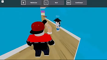 Mulher sendo comida em um lugar escondido ela não sabia que estava sendo assediada vídeo foi gravado em 2022