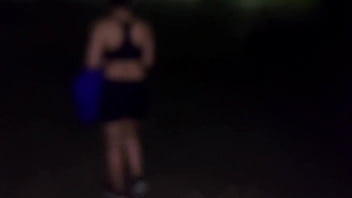 Uma corrida noturna termina em sexo no parque