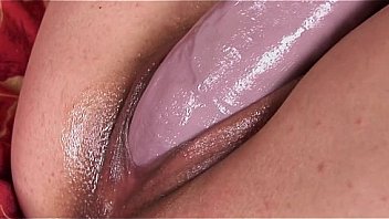 Masturbating Puffy Peach Babe Rubs Clit With Toys thumbnail