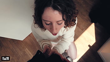 Quick blowjob before lauch break