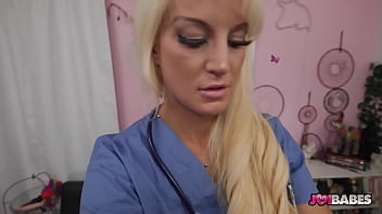 Sexy curvy blonde nurse bree brooks give joi