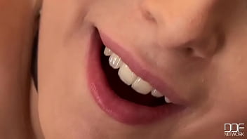 A pussy licking treatment