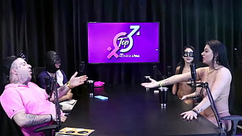 Corno mascarado chupa buceta molhada da monica lima depois de uma rola preta ter brincado ali novinhos da imperium ficam louco de tesão completo no red