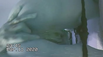 Esta plays w her kitty and ass