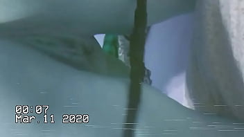 Esta plays w her kitty and ass