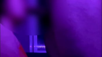 Cogiendo y mamando en mi cuarto