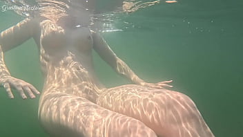 I secretly filmed nude swimming girl with perfect body on my go pro camera