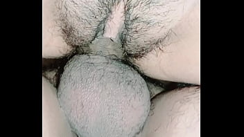 Metiéndome bien suave penetración bien lentamente