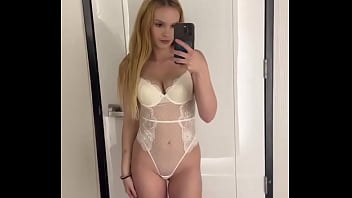 Your favorite babe who are ready to be naughty in the fitting room
