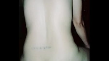 Sentadillas sabrosas el vecino dandome su lechita