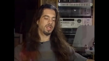 John petrucci fingering electric guitar