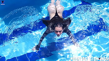 Latex Body Skinny Petite Porn Star Wetlook thumbnail