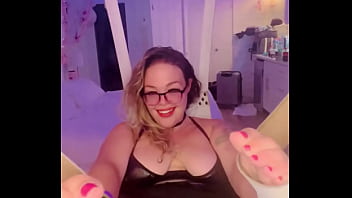 Sex swings soles and pretty toes if you’d pull my panties to the side & tr eat me Sex swings soles and pretty toes if you’d pull my panties to the side & tr eat me