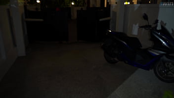 Wtf i ordered santa not a snow maiden my wife will be against it