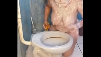 Tomei 7 litros de leite e vomitei me afogando