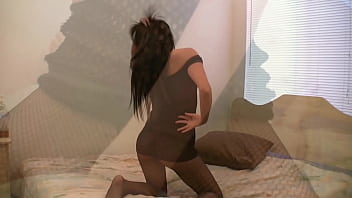 Jenny welch in her pantyhose grinds on bf & gives handjob