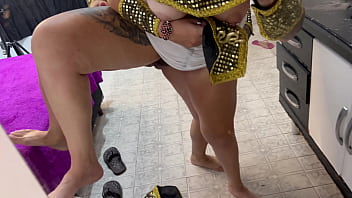 Nossa ele meteu tanto no cuzinho e na bucetinha que gozei muito no pau dele sem preservativo